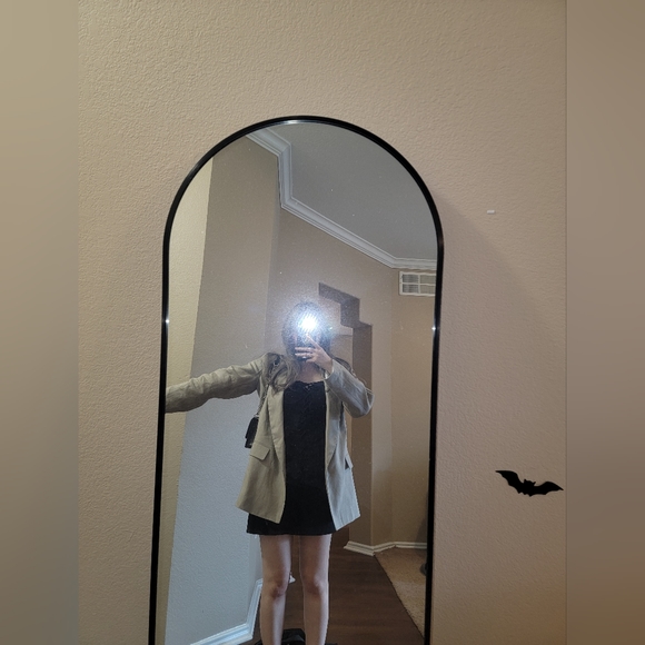 New Season: Zara Linen Blazer - Picture 1 of 3